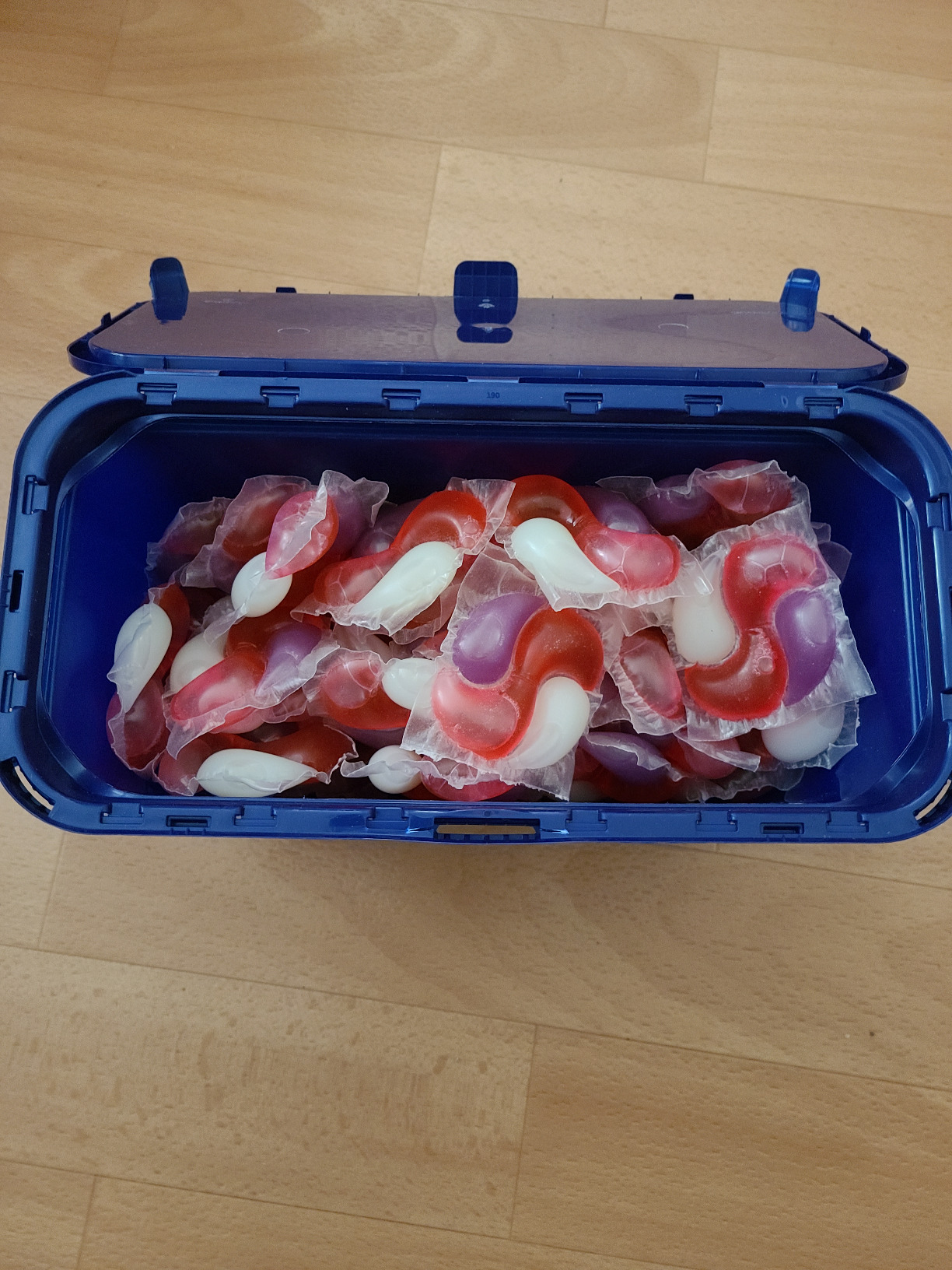Kapsel schmierte in der Trommel